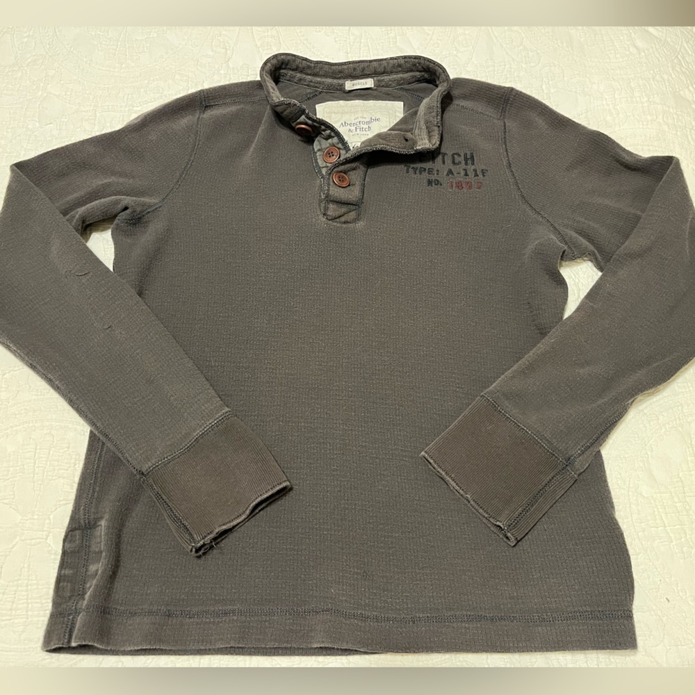 Abercrombie & Fitch Men’s Charcoal Gray Zip-Button Pullover Sweater